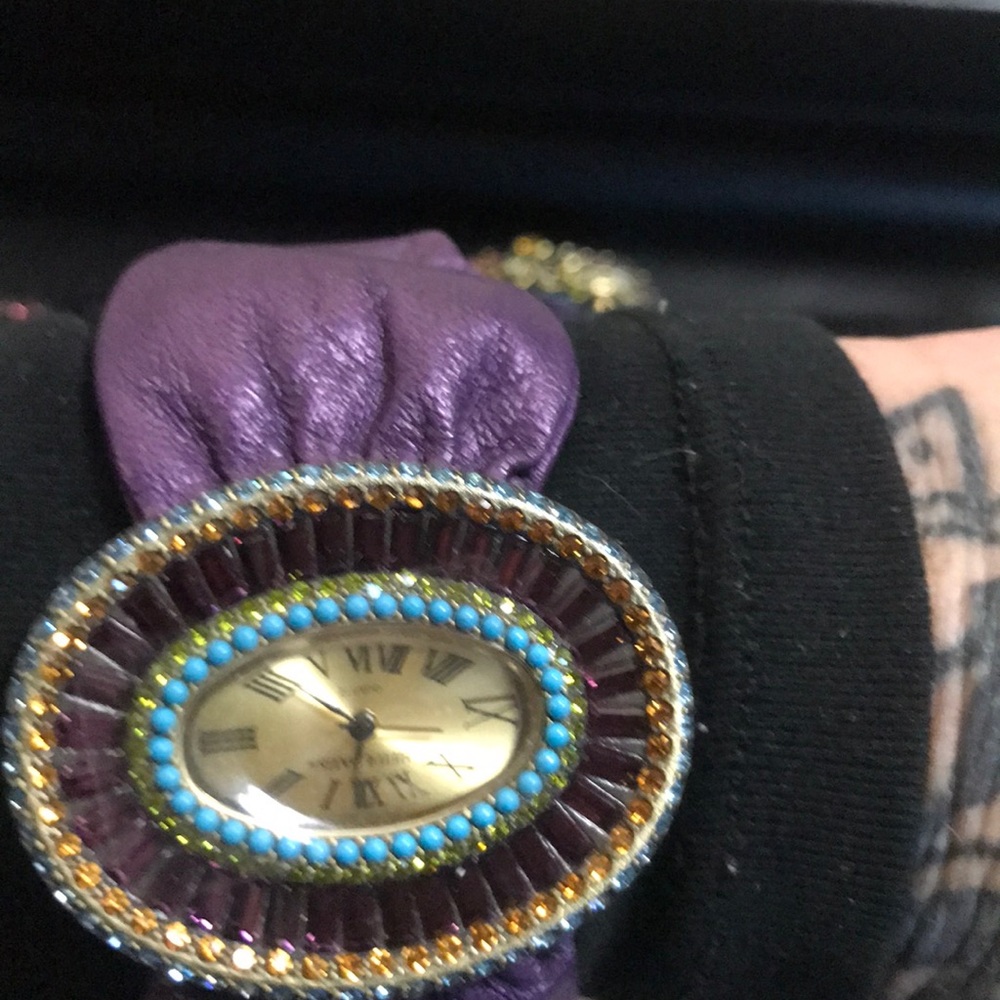 watch - Picture 5 of 5